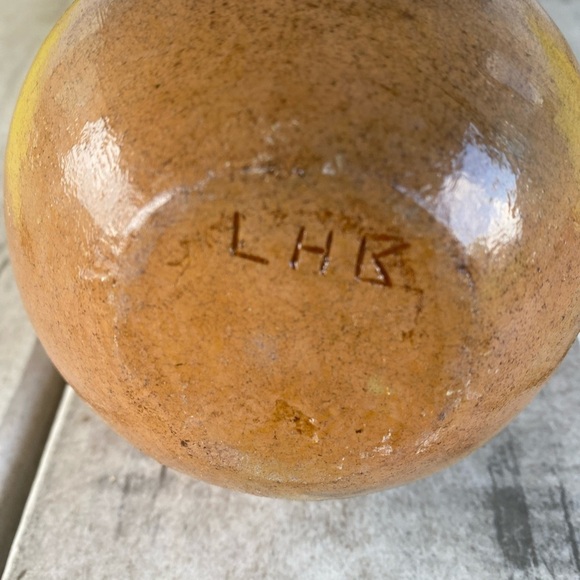 Vintage Navajo Traditional Handcrafted Wedding Vase Symbolizing Union 6 1/4” - Picture 9 of 11